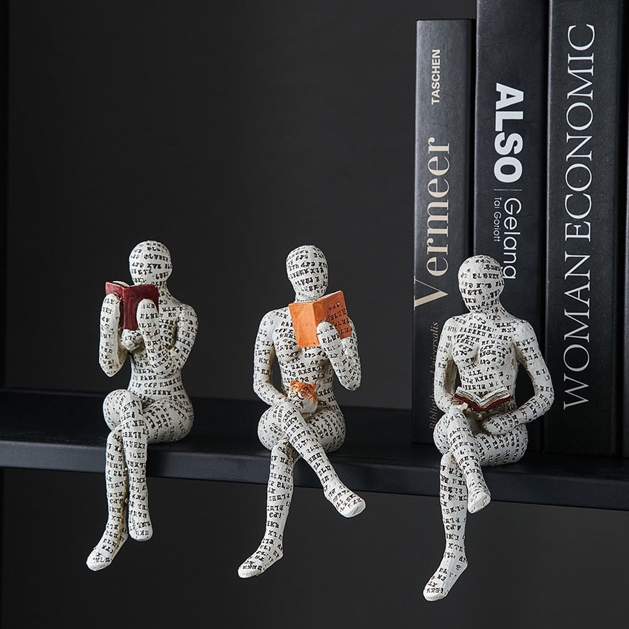 Mia – Dekorative Bücherregal Figur aus Resin für Ihr Zuhause