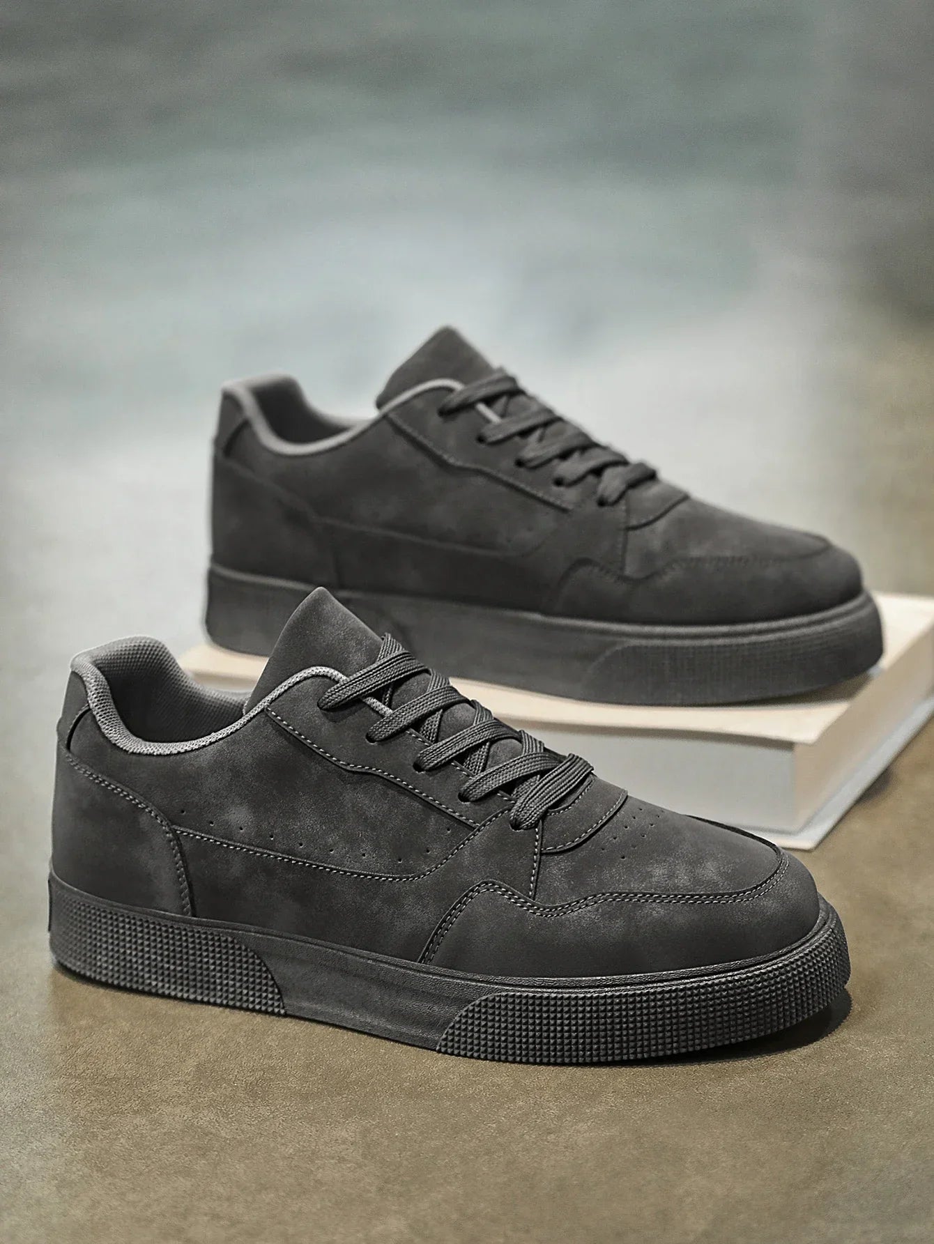 Savona – Herren Sneakers aus Wildleder mit Gepolstertem Fußbett