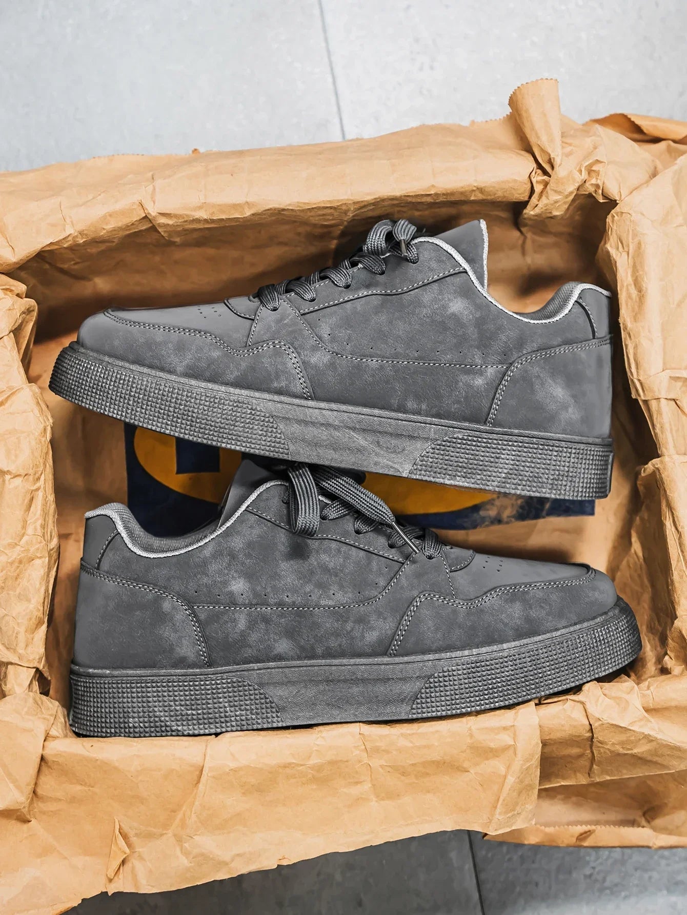 Savona – Herren Sneakers aus Wildleder mit Gepolstertem Fußbett